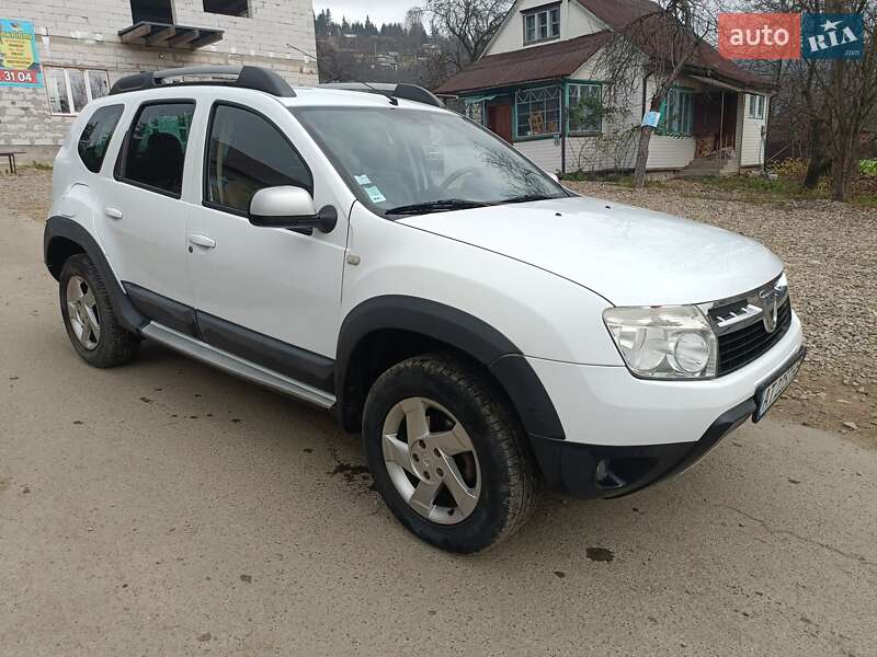 Dacia Duster 2011