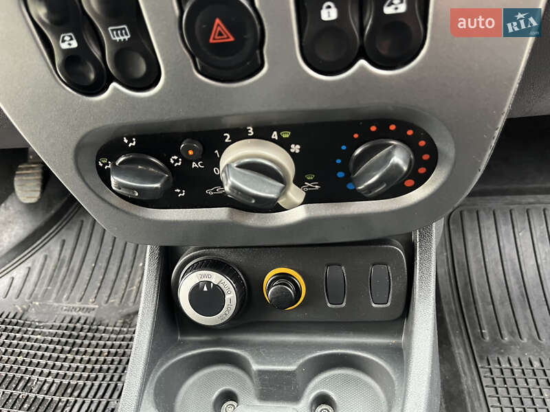 Внедорожник / Кроссовер Dacia Duster 2010 в Калуше фото 40 Внедорожник / Кроссовер Dacia Duster 2010 в Калуше