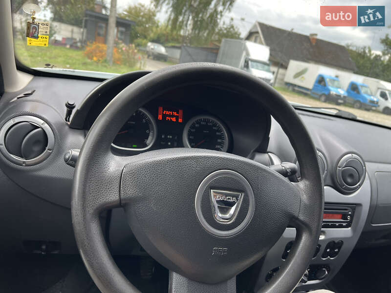Внедорожник / Кроссовер Dacia Duster 2010 в Калуше фото 50 Внедорожник / Кроссовер Dacia Duster 2010 в Калуше