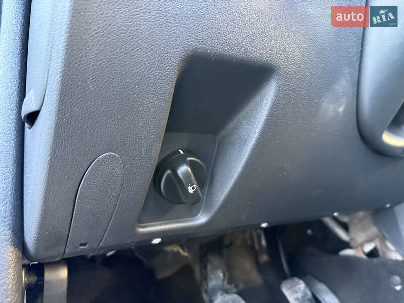 Позашляховик / Кросовер Dacia Duster 2011 в Луцьку