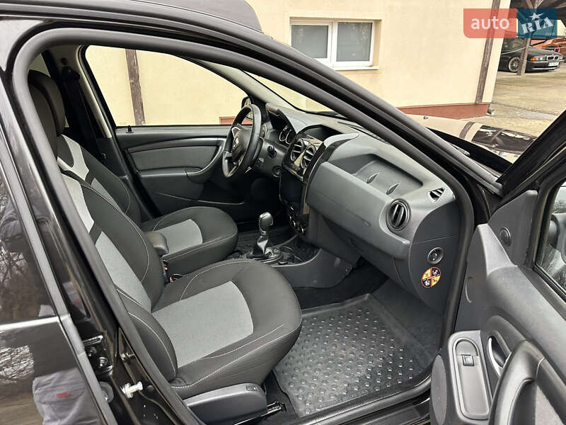 Внедорожник / Кроссовер Dacia Duster 2017 в Черновцах