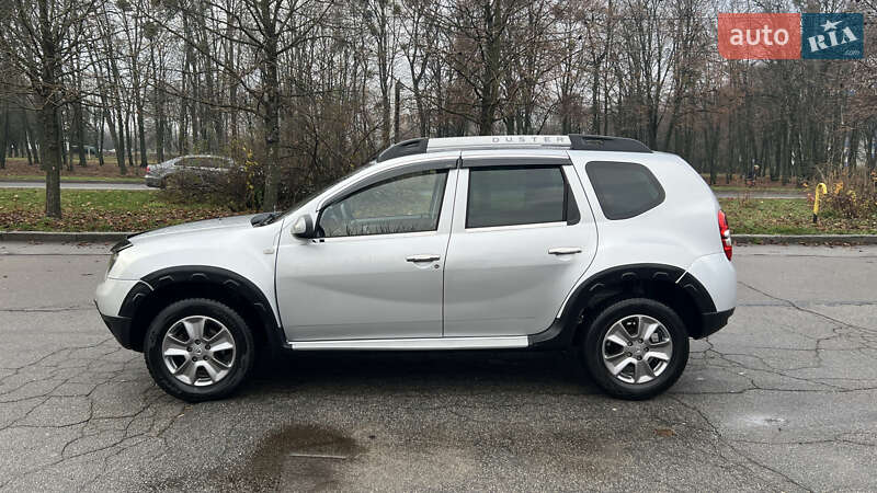 Позашляховик / Кросовер Dacia Duster 2015 в Умані