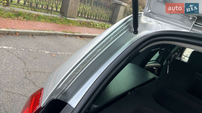 Позашляховик / Кросовер Dacia Duster 2015 в Умані