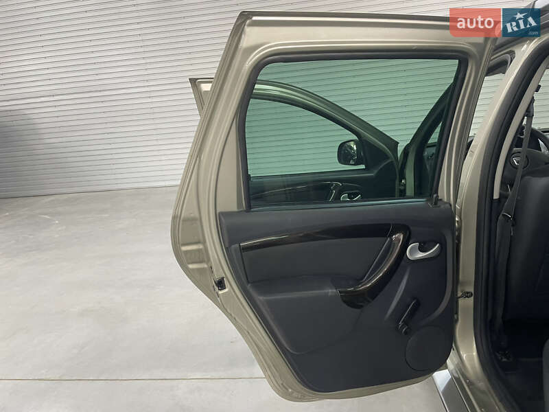 Внедорожник / Кроссовер Dacia Duster 2011 в Стрые