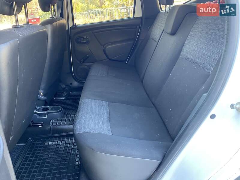 Позашляховик / Кросовер Dacia Duster 2011 в Миколаєві