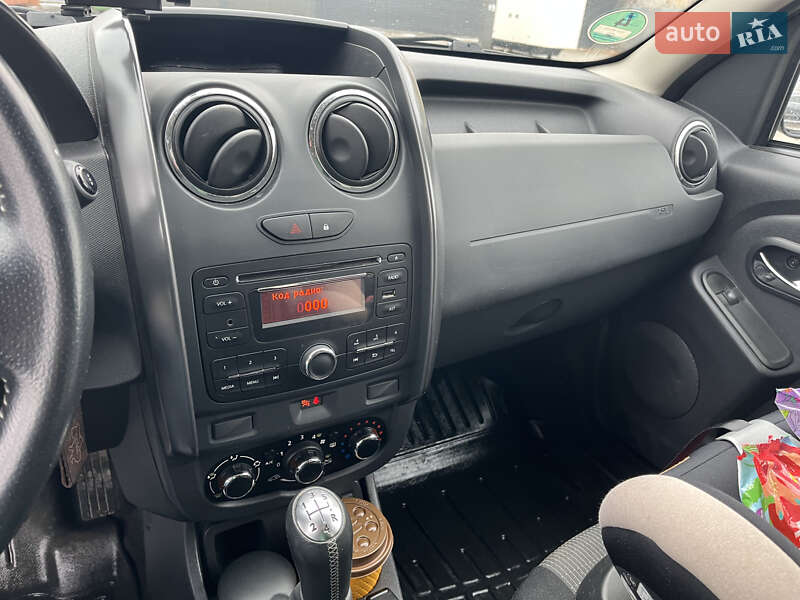 Внедорожник / Кроссовер Dacia Duster 2015 в Ковеле