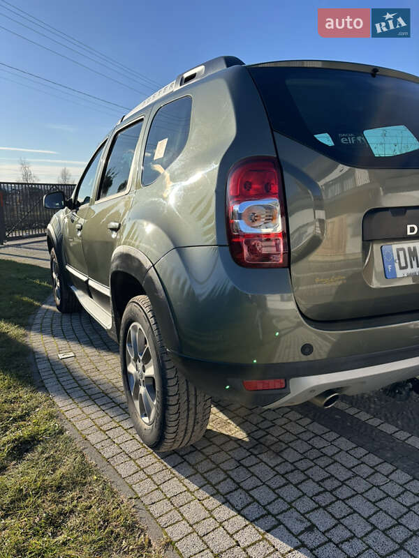Позашляховик / Кросовер Dacia Duster 2015 в Тернополі