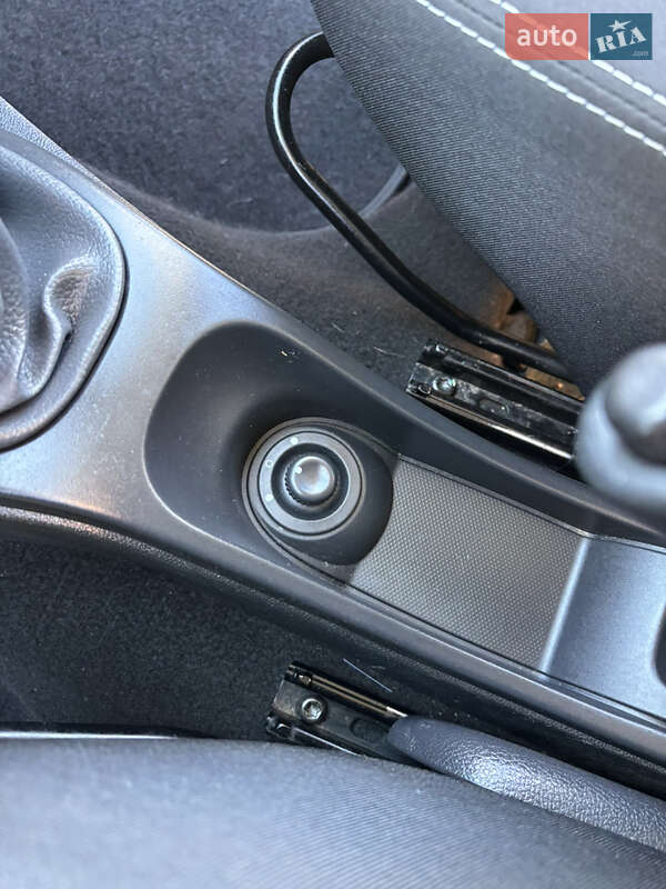 Позашляховик / Кросовер Dacia Duster 2015 в Тернополі