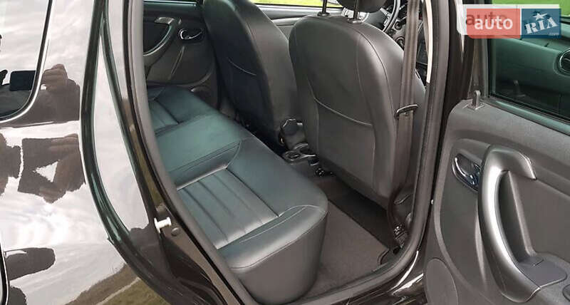 Позашляховик / Кросовер Dacia Duster 2016 в Звенигородці