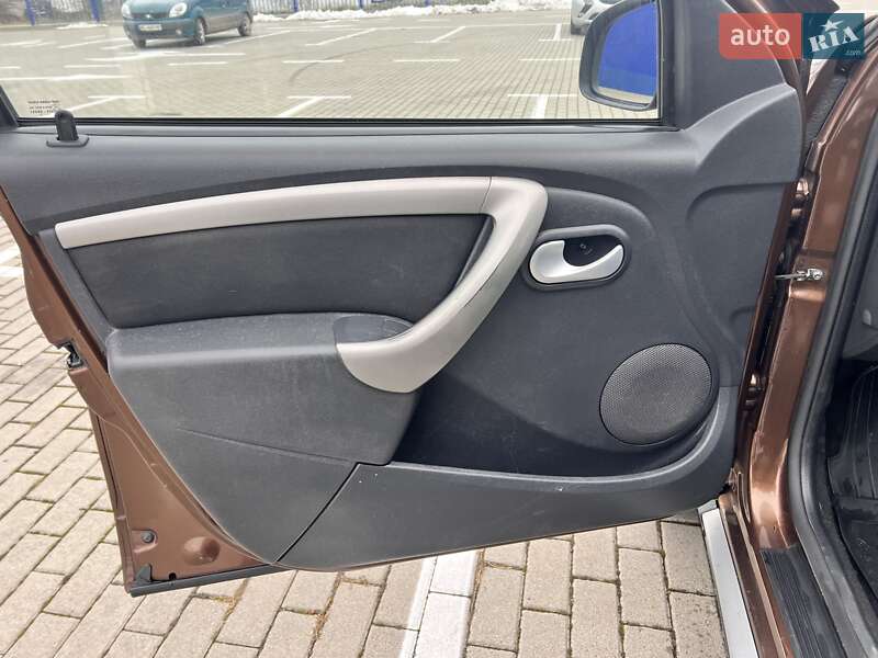 Позашляховик / Кросовер Dacia Duster 2013 в Нововолинську фото 38 Позашляховик / Кросовер Dacia Duster 2013 в Нововолинську