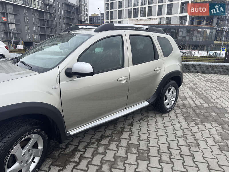 Позашляховик / Кросовер Dacia Duster 2011 в Львові