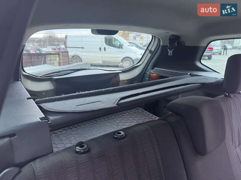 Позашляховик / Кросовер Dacia Duster 2011 в Львові