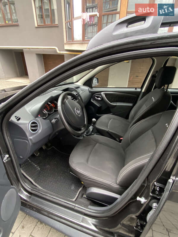 Внедорожник / Кроссовер Dacia Duster 2014 в Ивано-Франковске