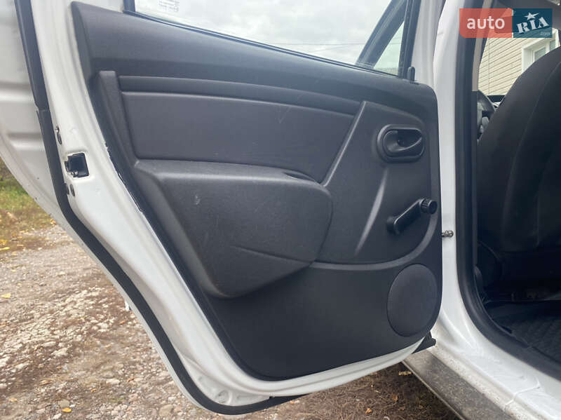 Внедорожник / Кроссовер Dacia Duster 2014 в Сумах