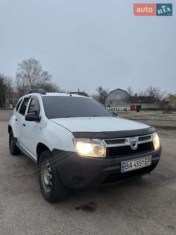 Внедорожник / Кроссовер Dacia Duster 2013 в Знаменке