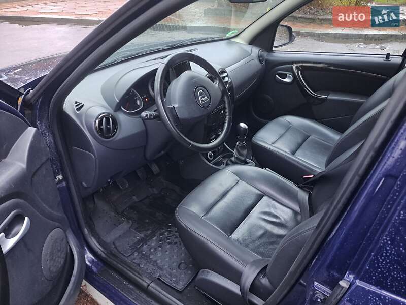 Внедорожник / Кроссовер Dacia Duster 2012 в Житомире