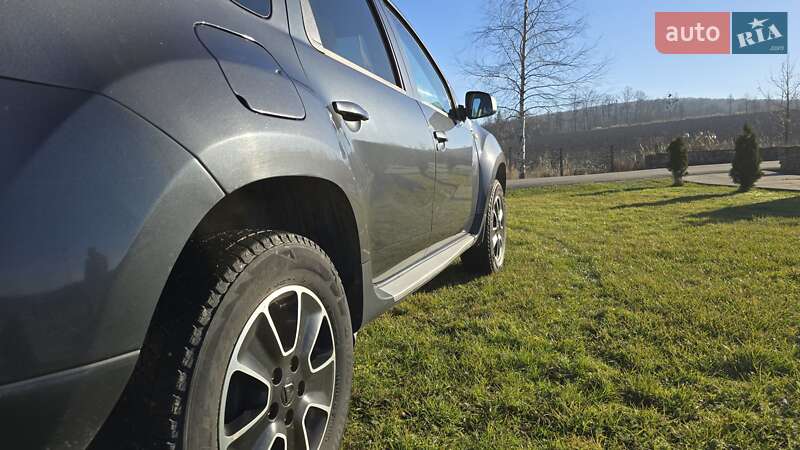 Позашляховик / Кросовер Dacia Duster 2016 в Чернівцях