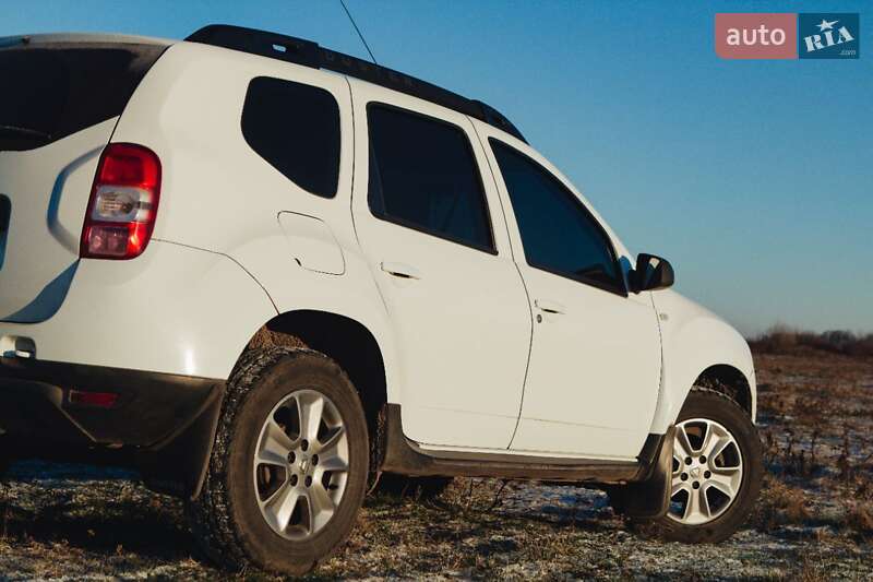 Внедорожник / Кроссовер Dacia Duster 2014 в Любаре