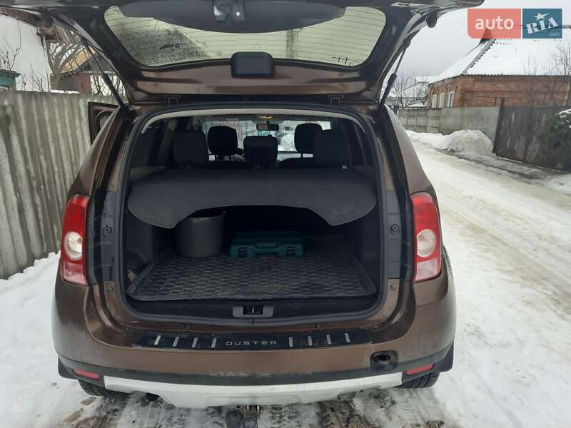 Внедорожник / Кроссовер Dacia Duster 2010 в Тростянце