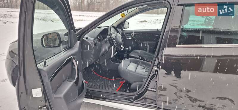 Позашляховик / Кросовер Dacia Duster 2011 в Новоархангельську