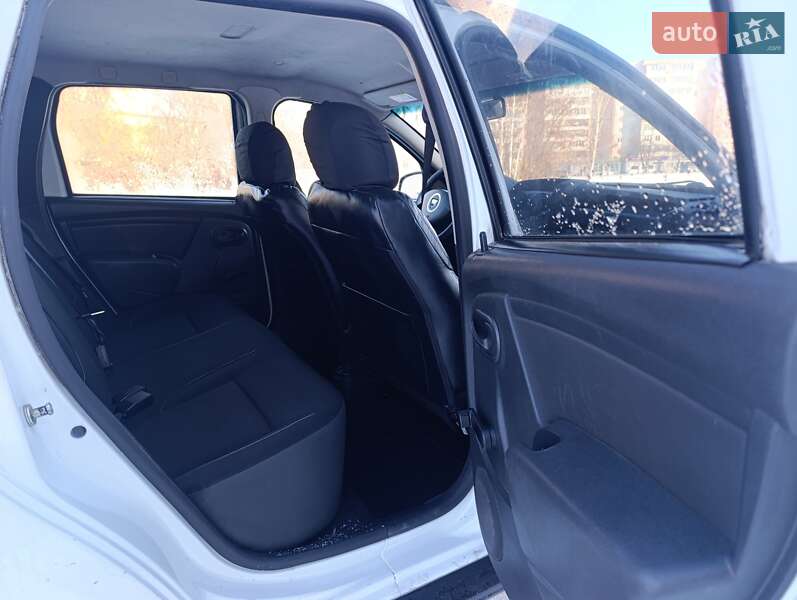 Позашляховик / Кросовер Dacia Duster 2016 в Звягелі фото 18 Позашляховик / Кросовер Dacia Duster 2016 в Звягелі