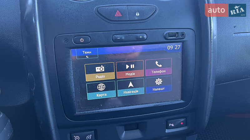 Позашляховик / Кросовер Dacia Duster 2016 в Умані