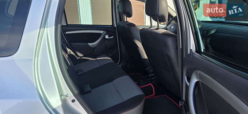 Позашляховик / Кросовер Dacia Duster 2013 в Новоархангельську