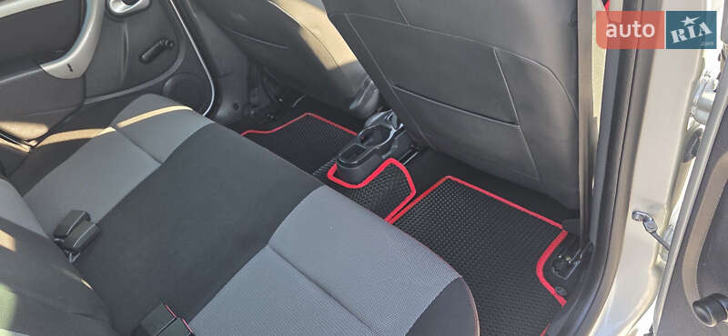 Позашляховик / Кросовер Dacia Duster 2013 в Новоархангельську