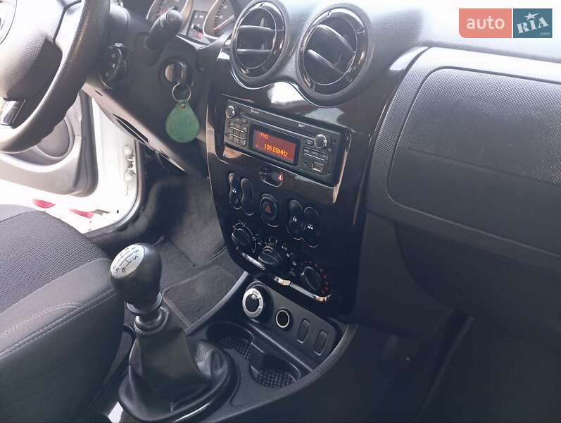 Позашляховик / Кросовер Dacia Duster 2012 в Нікополі фото 30 Позашляховик / Кросовер Dacia Duster 2012 в Нікополі