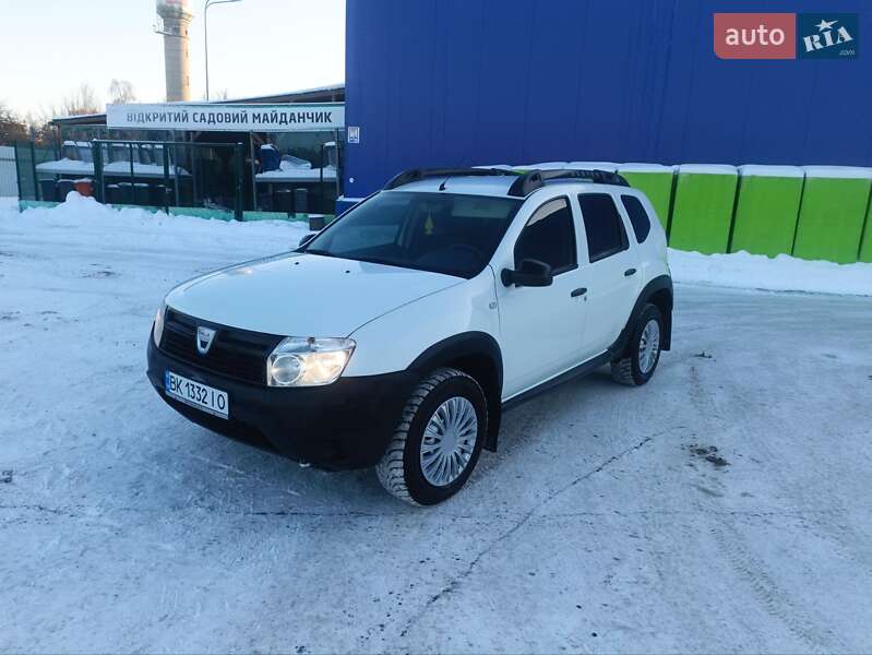Позашляховик / Кросовер Dacia Duster 2013 в Дубні