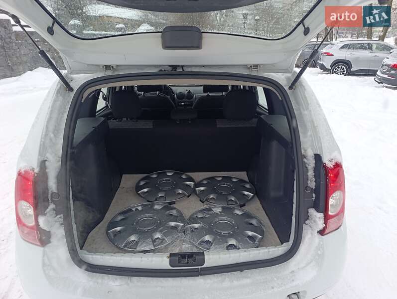 Внедорожник / Кроссовер Dacia Duster 2013 в Звягеле