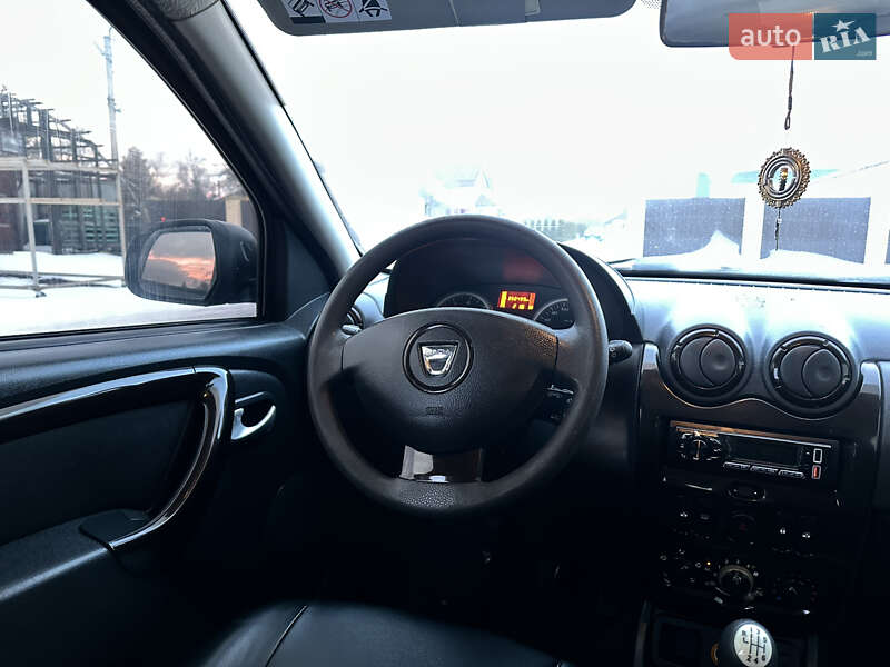 Позашляховик / Кросовер Dacia Duster 2010 в Калуші
