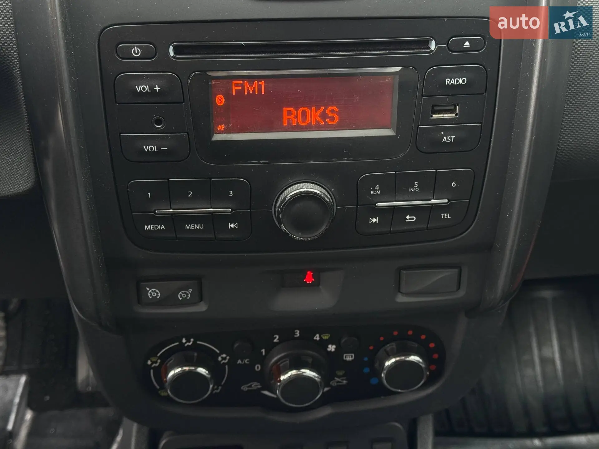 2016 Dacia Duster - мініатюра 26