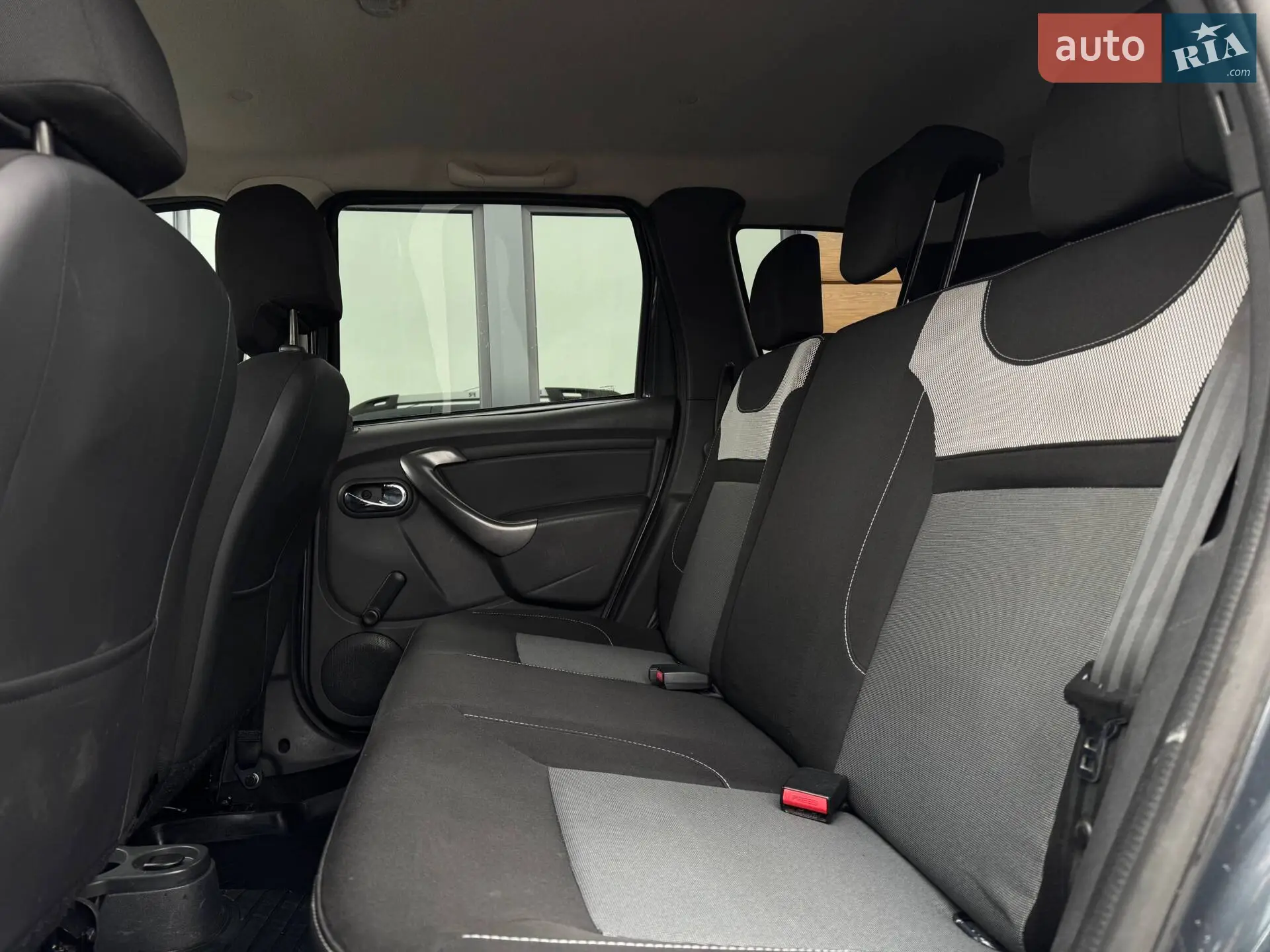 2016 Dacia Duster - мініатюра 31