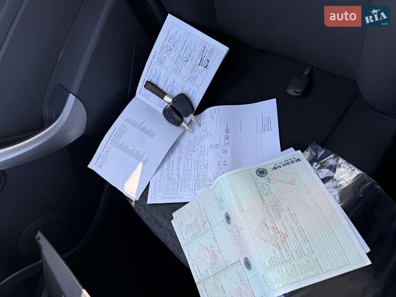 Позашляховик / Кросовер Dacia Duster 2011 в Луцьку