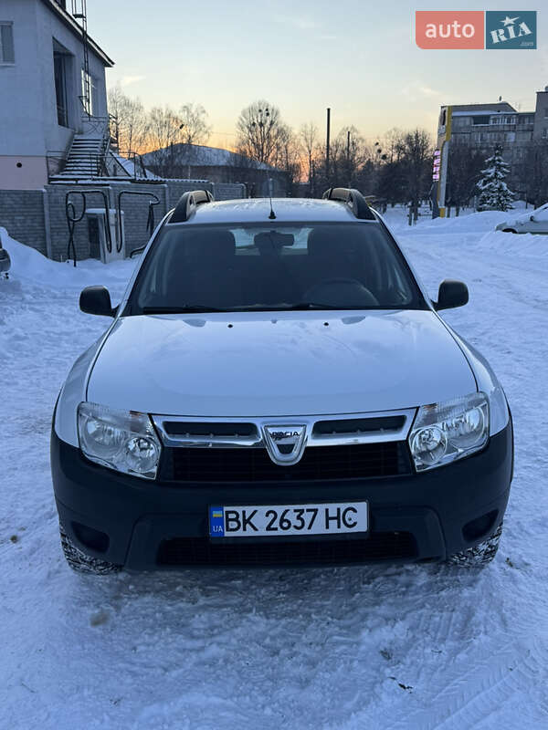 2012 Dacia Duster, VIN UU1HSDCM546988608:plate — фото 1 (autoria)