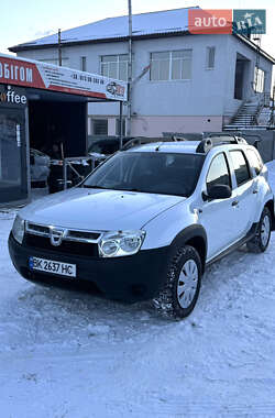 Внедорожник / Кроссовер Dacia Duster 2012 в Каменке