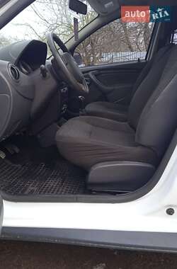 Внедорожник / Кроссовер Dacia Duster 2011 в Калуше