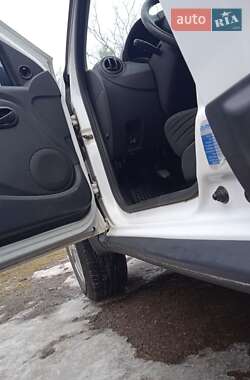 Внедорожник / Кроссовер Dacia Duster 2011 в Калуше