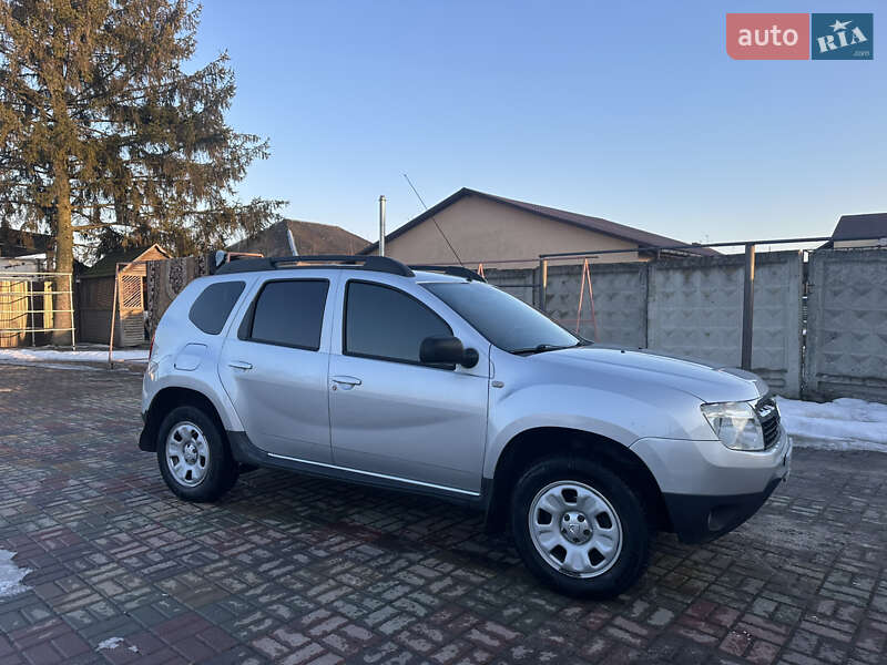 2011 Dacia Duster, VIN UU1HSDCM545655499:plate — фото 1 (autoria)