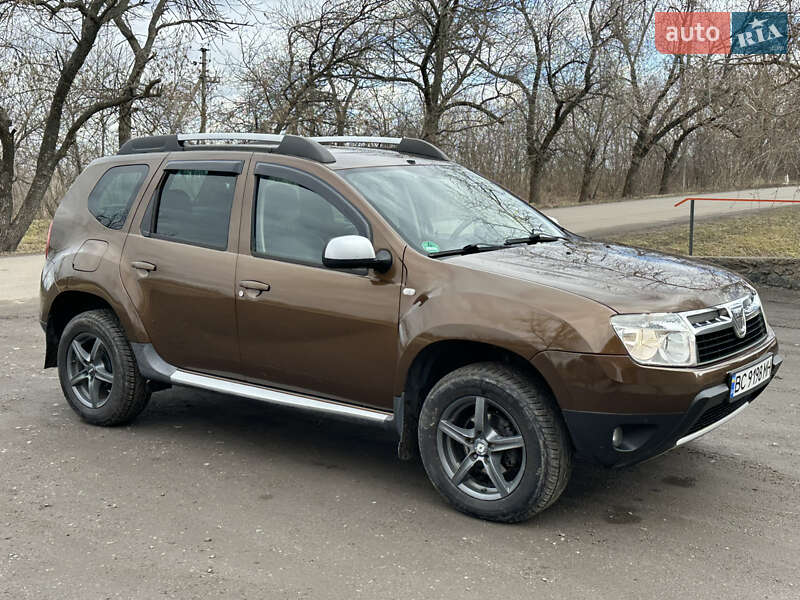 Внедорожник / Кроссовер Dacia Duster 2011 в Новом Буге