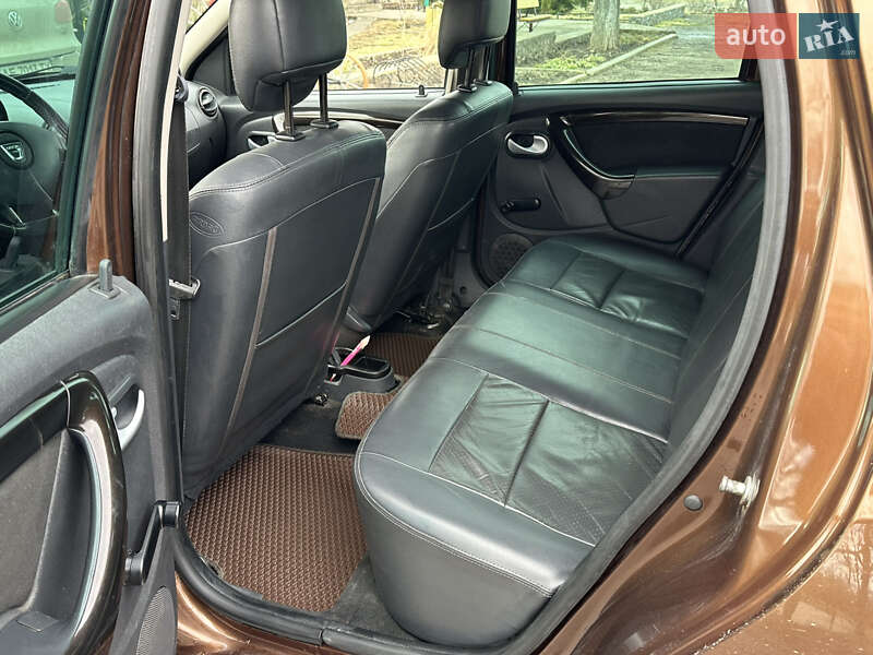 Внедорожник / Кроссовер Dacia Duster 2011 в Новом Буге