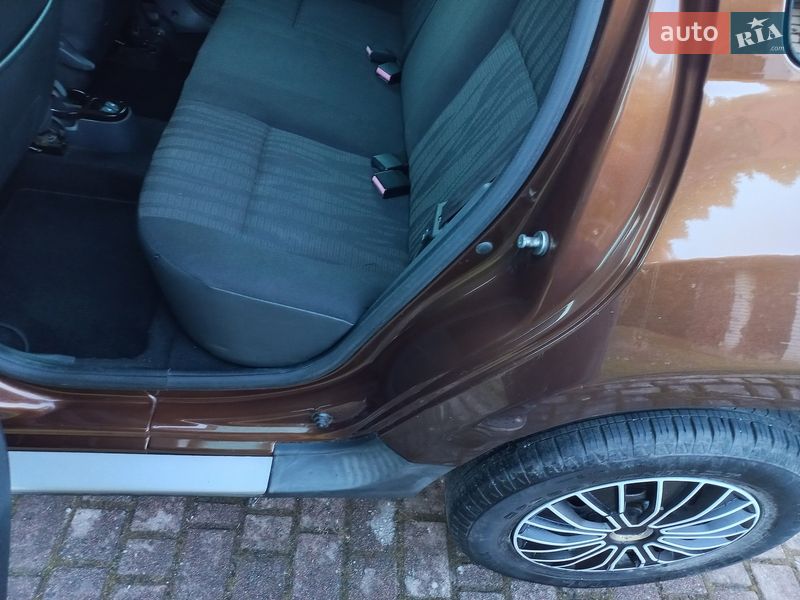 Внедорожник / Кроссовер Dacia Duster 2011 в Дубно фото 50 Внедорожник / Кроссовер Dacia Duster 2011 в Дубно