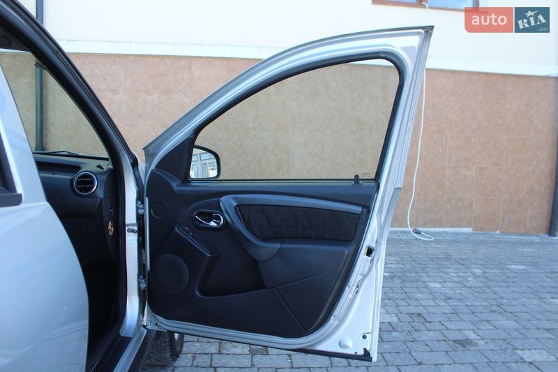 Внедорожник / Кроссовер Dacia Duster 2015 в Трускавце