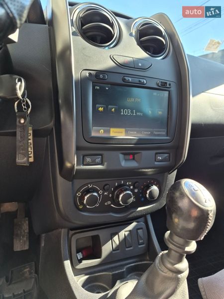 Позашляховик / Кросовер Dacia Duster 2014 в Бучі