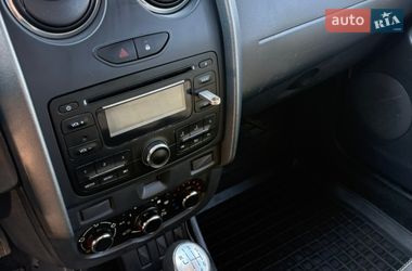 Позашляховик / Кросовер Dacia Duster 2015 в Києві