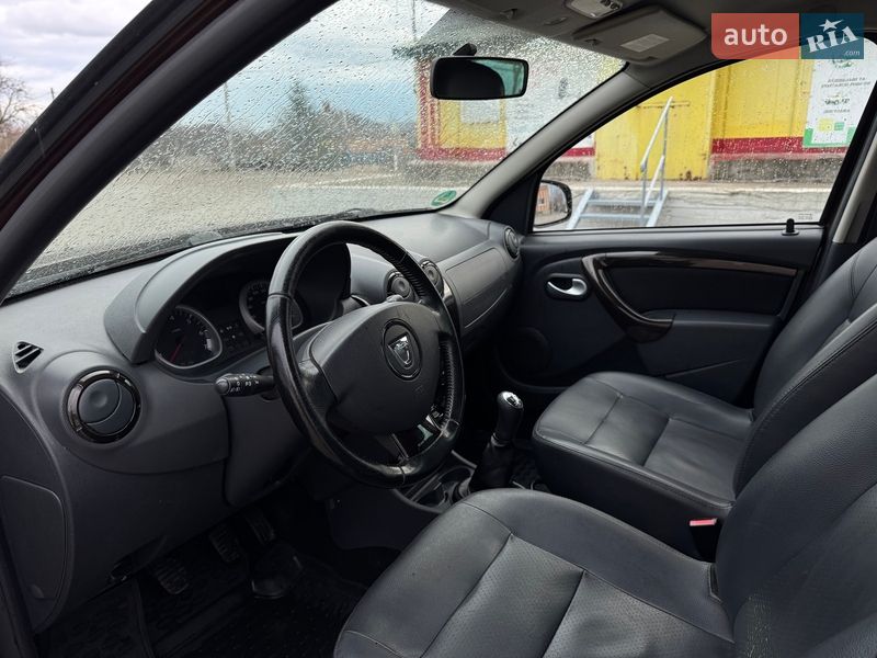 Позашляховик / Кросовер Dacia Duster 2012 в Новоукраїнці