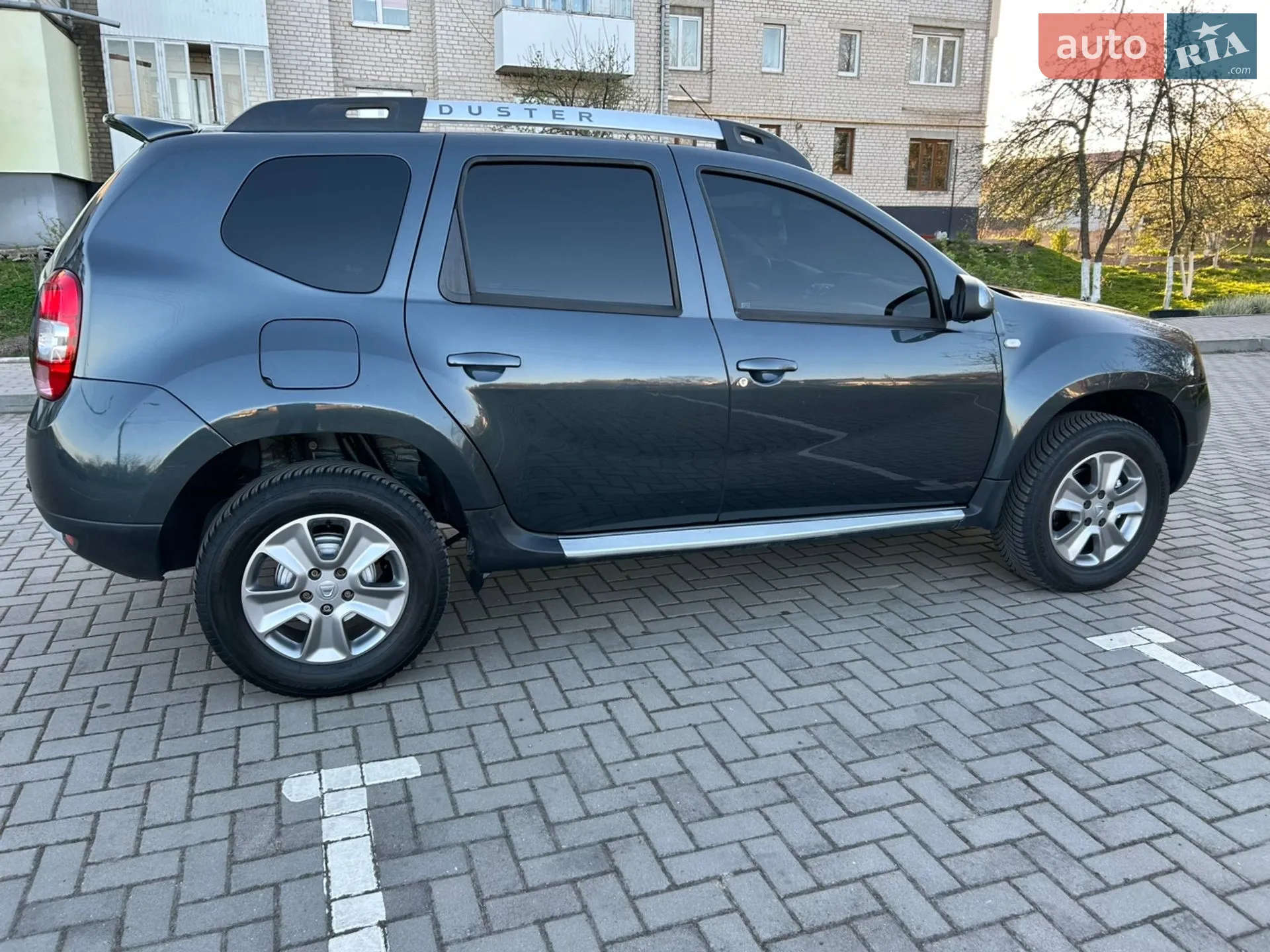 2014 Dacia Duster - мініатюра 8