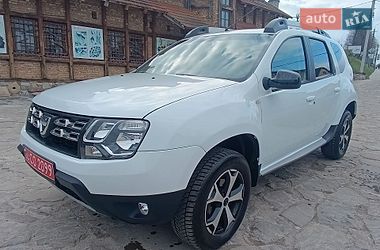 Позашляховик / Кросовер Dacia Duster 2017 в Золочеві