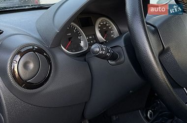 Внедорожник / Кроссовер Dacia Duster 2012 в Великой Багачке